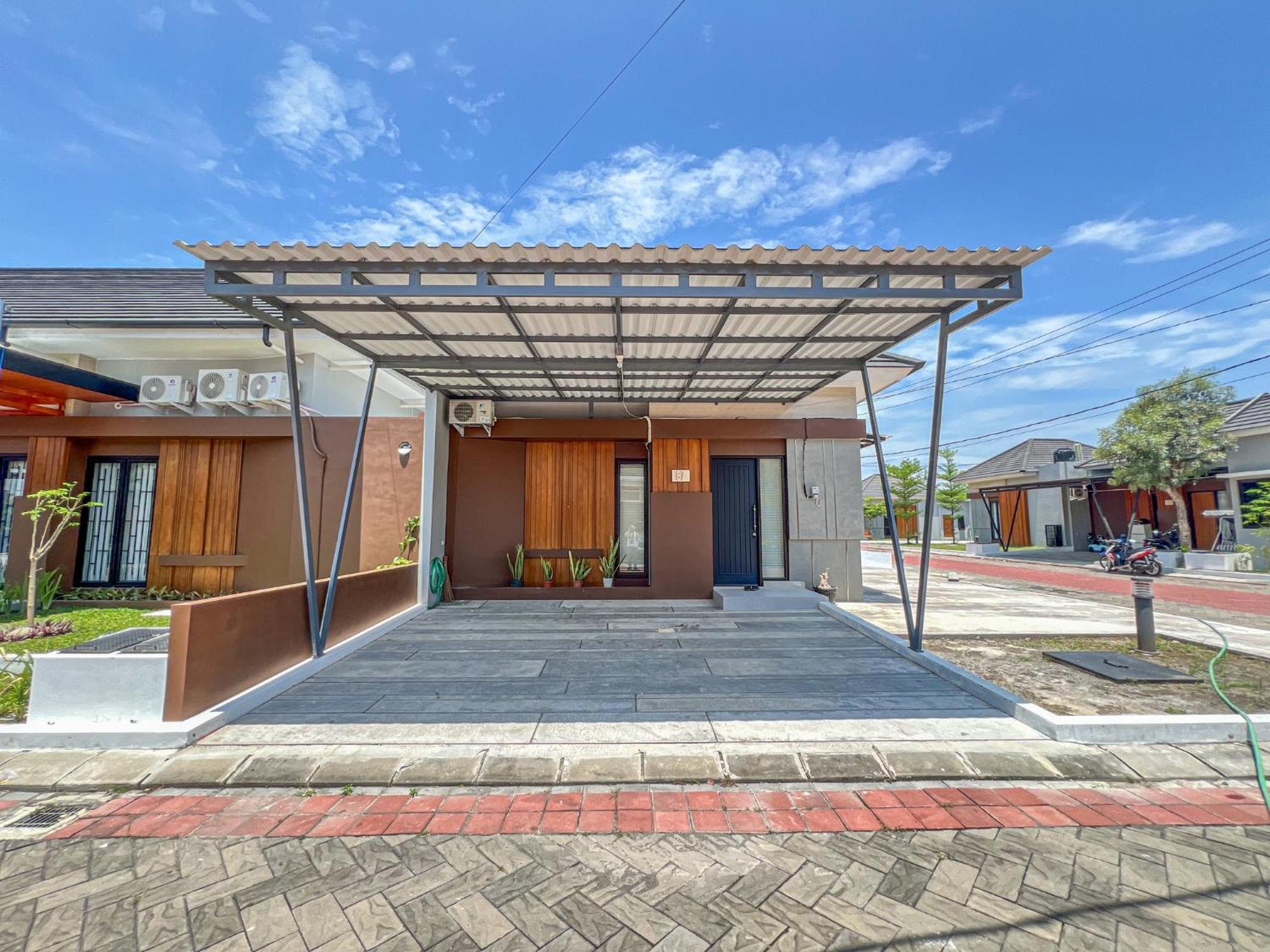 Gondowulung Banguntapan Permai B7 Homestay Jogja מראה חיצוני תמונה